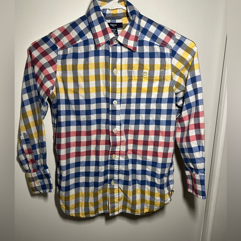 Kids cotton plaid button down.